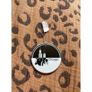 VTG Chicago 90’s Ornament Black White Round Glass City Skyline